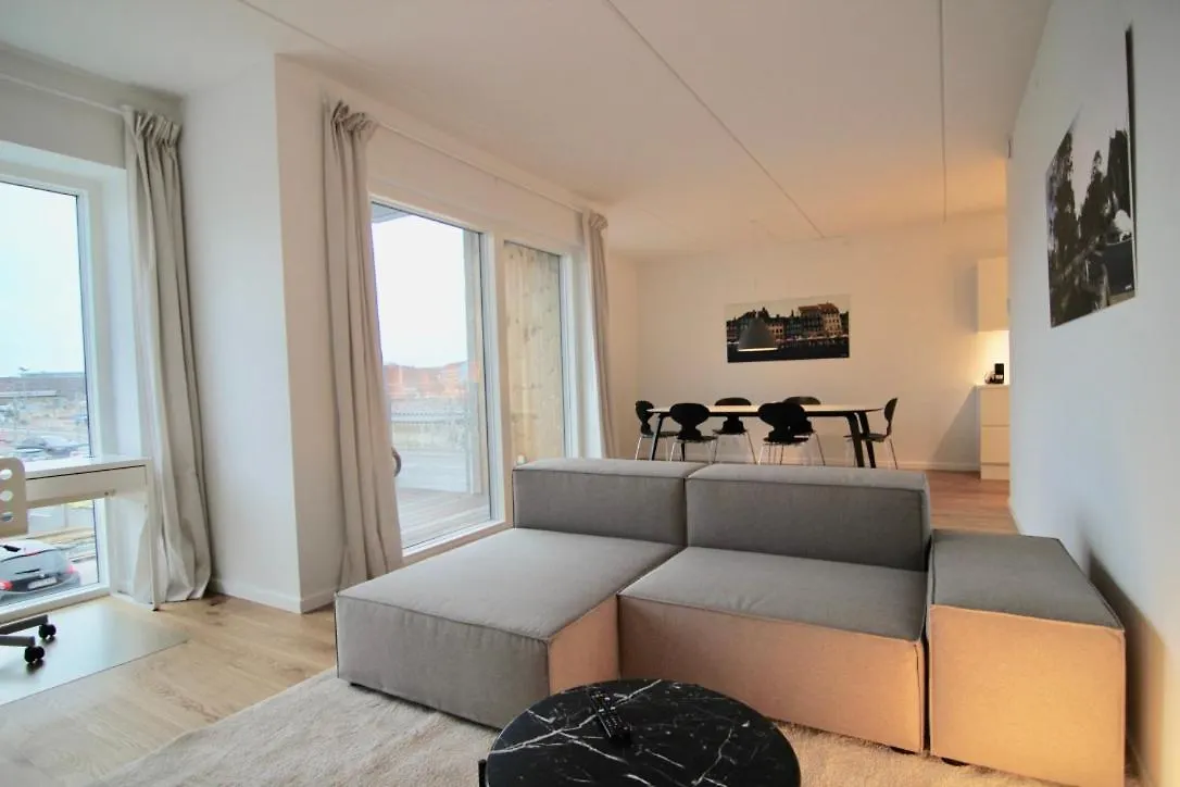 Fantastic 2-Bed W Balcony In North Habour contacts